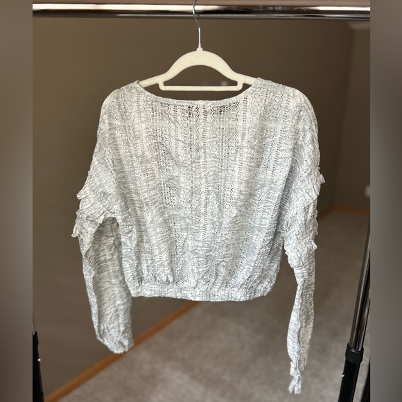 Zara Textured Ruffle Blouse - Picture 3 of 4